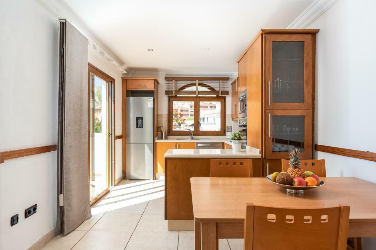 Villa 1 Charming Conde Private Garden Pool, Bbq! *
