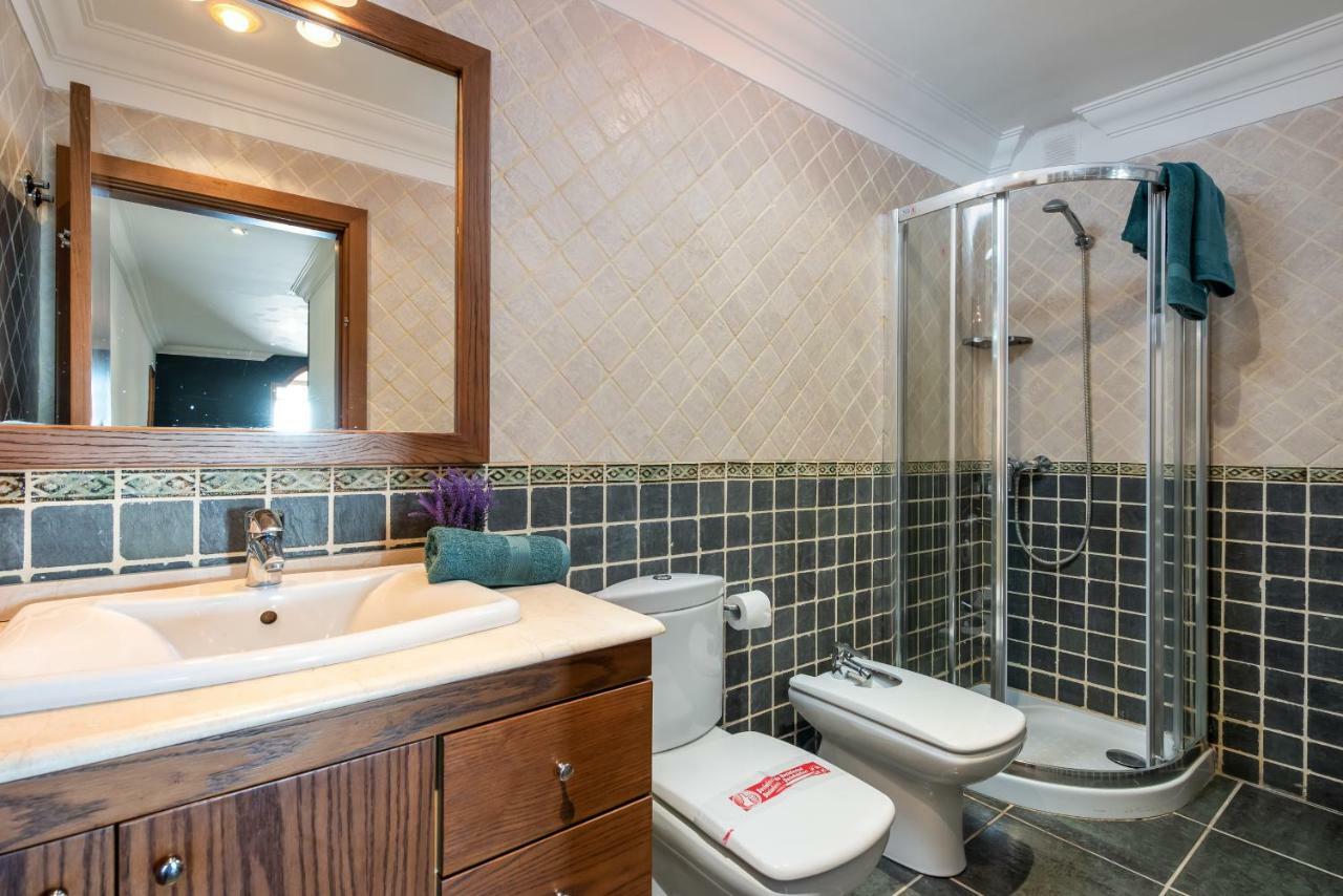 1 Charming Conde Private Garden Pool, Bbq! Willa *